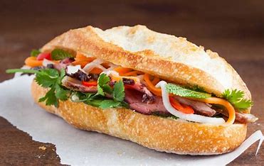 Những Điểm Đặc Sắc Tại Chợ Đêm Hải Phòng Năm 2024